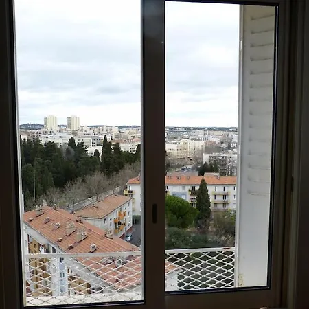 Chambre De Bonne 8m2 10 Minutes A Pied De La Gare Saint-roch Apartment Montpellier