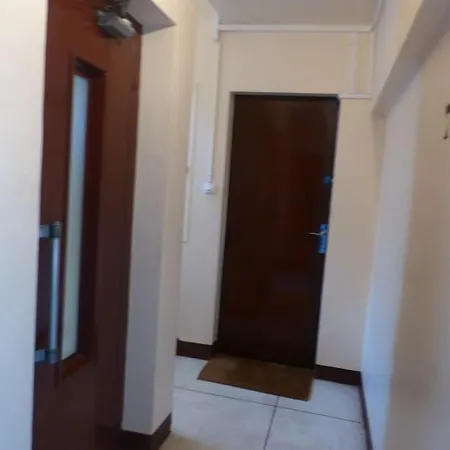 Chambre De Bonne 8m2 10 Minutes A Pied De La Gare Saint-roch Apartment